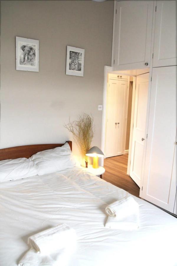 Appartement Guestready - Quaint English Flat Near Portobello à Londres Extérieur photo